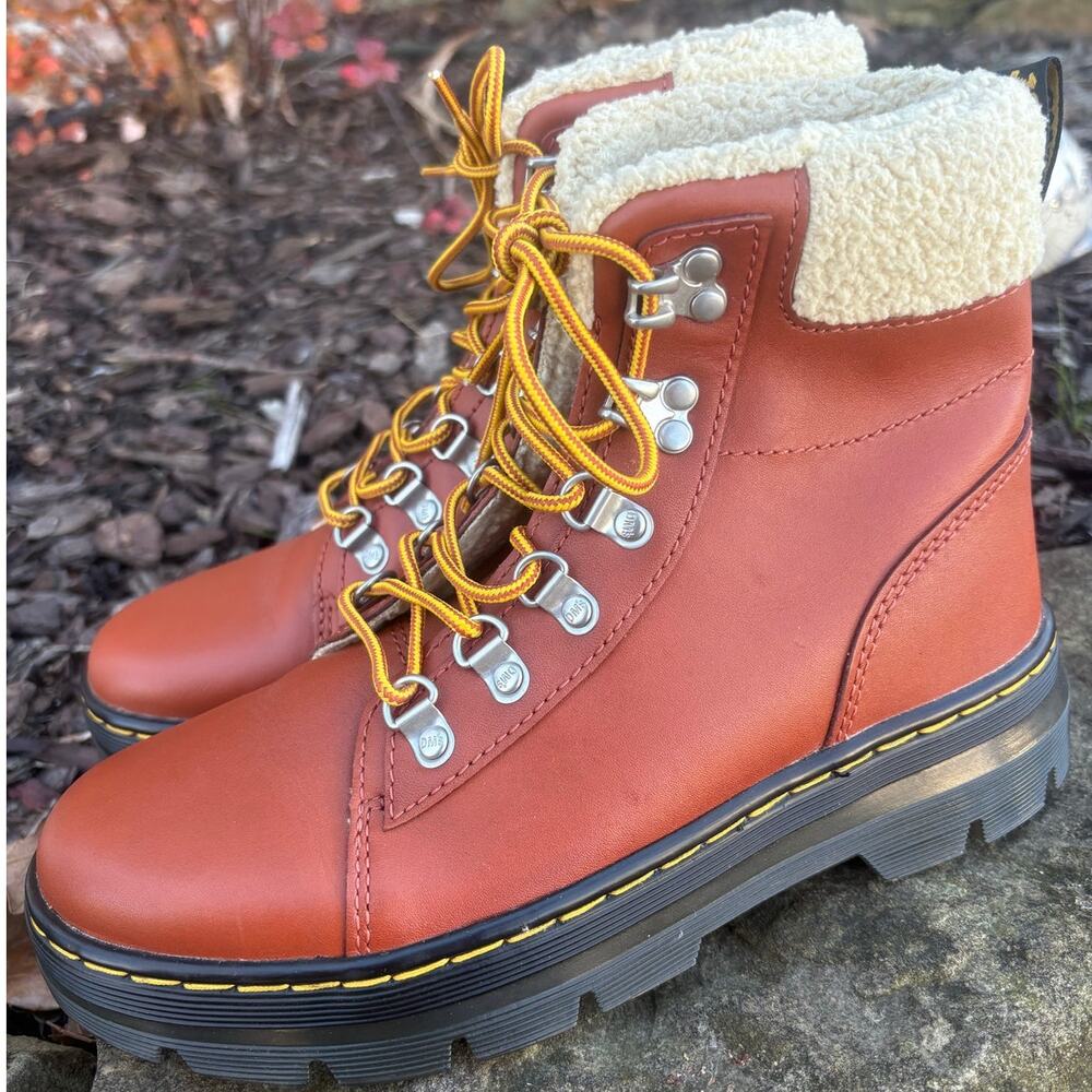 NEW Dr‎ Martens Combs Faux Fur Lined Boots Size 7